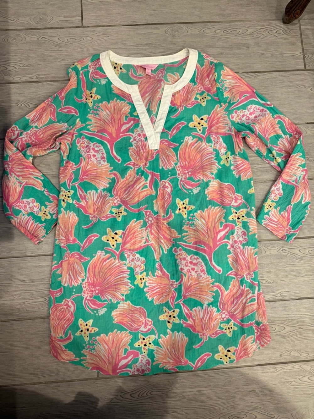 Lily Pulitzer Vibrant Floral Ripley Lagoon Sarasota Tunic with Pink & Teal Print
